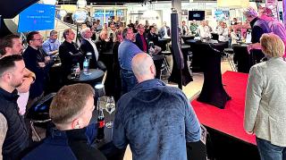 Großes Interesse beim Live-Event in der ELEMENTS Badausstellung in Brunn am Gebirge.