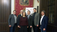 Von links: Siegfried Gaida, Thermokon Ing. Peter Kovacs, Facility Management Austria DI(FH) DI DI Sarah Maria Richter Ing. Karl Palmstorfer, TROX Austria Ing. Alexander Riemer, MBA, Alukönigstahl DI (FH) Christian Pillwein, Beckhoff 